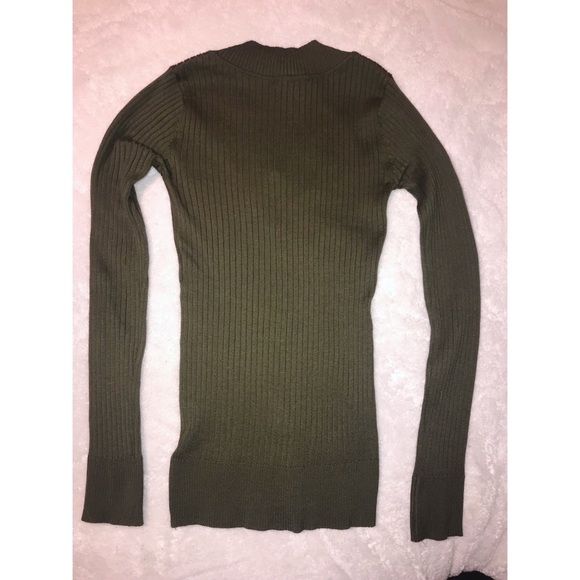 SALE‼️ NWOT Olive Green V Neck Sweater - Picture 3 of 3